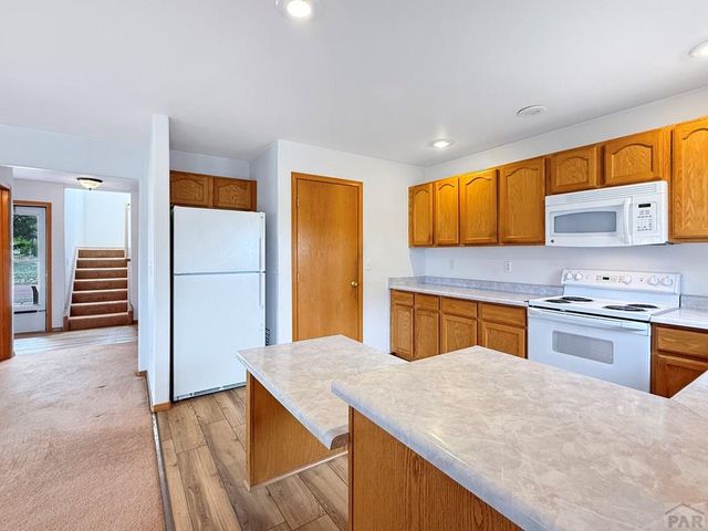 200 S Birchwood Dr, Pueblo West, CO 81007