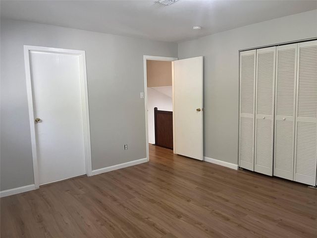 65 Yewleaf Road, The Woodlands, TX 77381