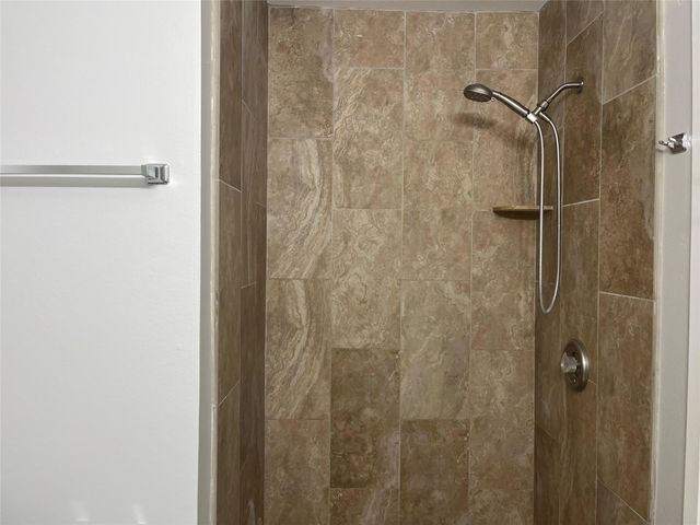 65 Yewleaf Road, The Woodlands, TX 77381