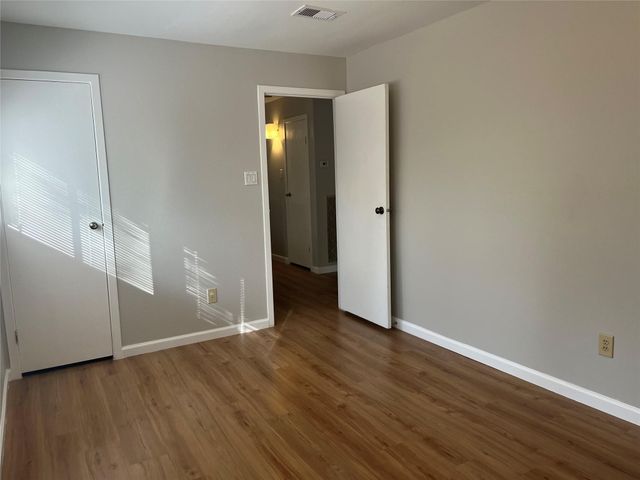 65 Yewleaf Road, The Woodlands, TX 77381