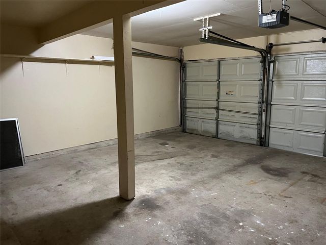 65 Yewleaf Road, The Woodlands, TX 77381