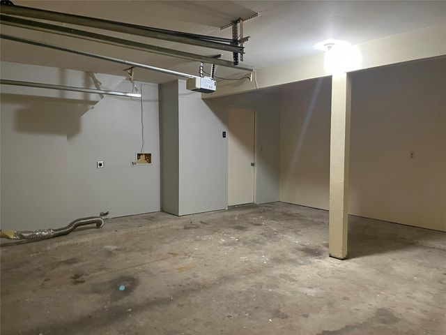 65 Yewleaf Road, The Woodlands, TX 77381