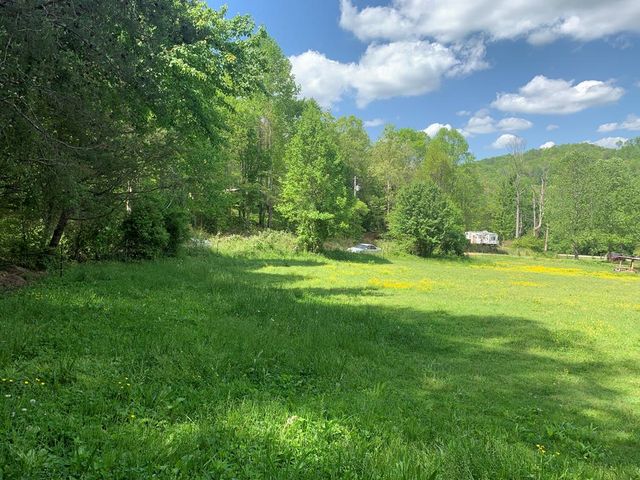 22 Old Bullen Gap Road, Blue Ridge, GA 30513