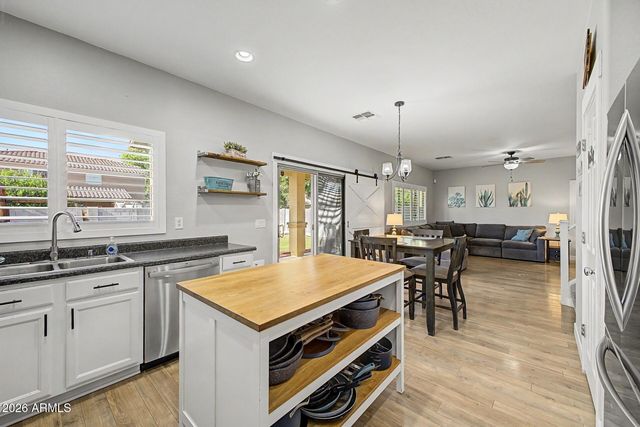 830 W TRELLIS Road, San Tan Valley, AZ 85140
