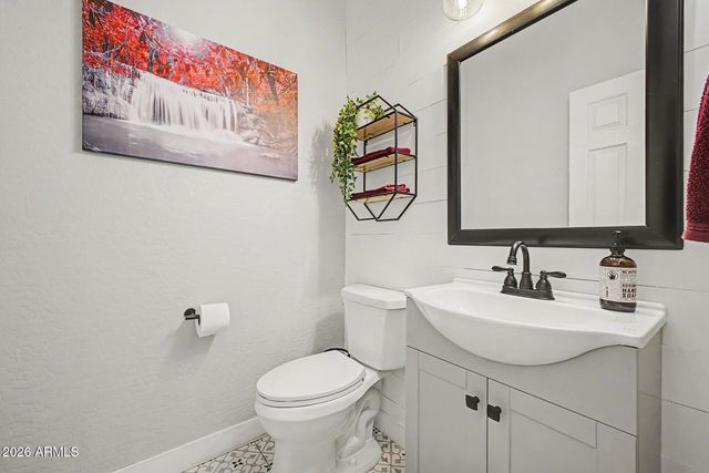 830 W TRELLIS Road, San Tan Valley, AZ 85140