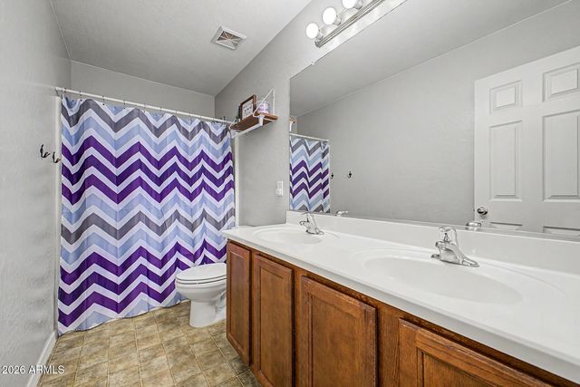 830 W TRELLIS Road, San Tan Valley, AZ 85140