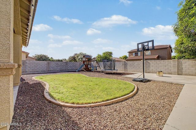830 W TRELLIS Road, San Tan Valley, AZ 85140