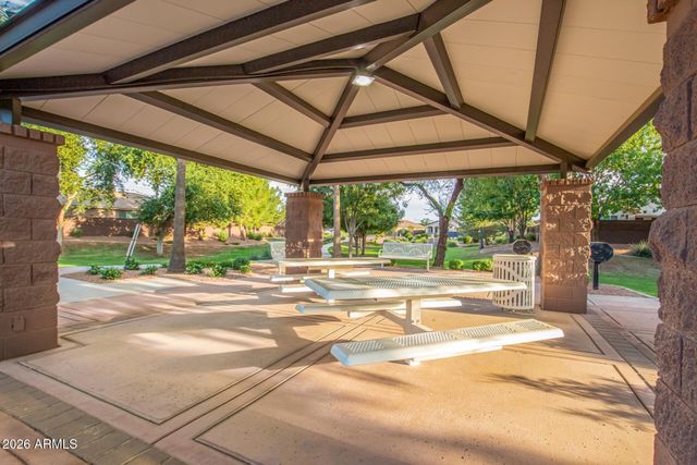 830 W TRELLIS Road, San Tan Valley, AZ 85140
