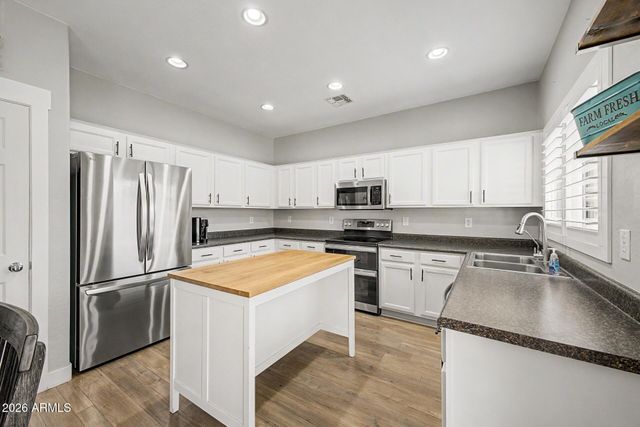 830 W TRELLIS Road, San Tan Valley, AZ 85140