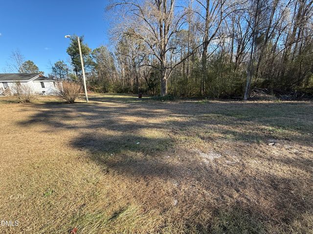 895 Stewart Road, Four Oaks, NC 27524