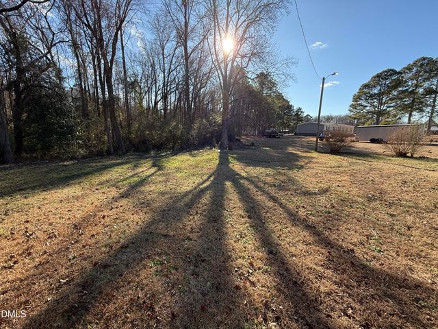 895 Stewart Road, Four Oaks, NC 27524