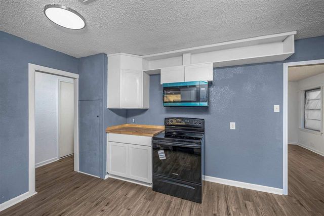 203 NW Morford Dr, Lawton, OK 73507