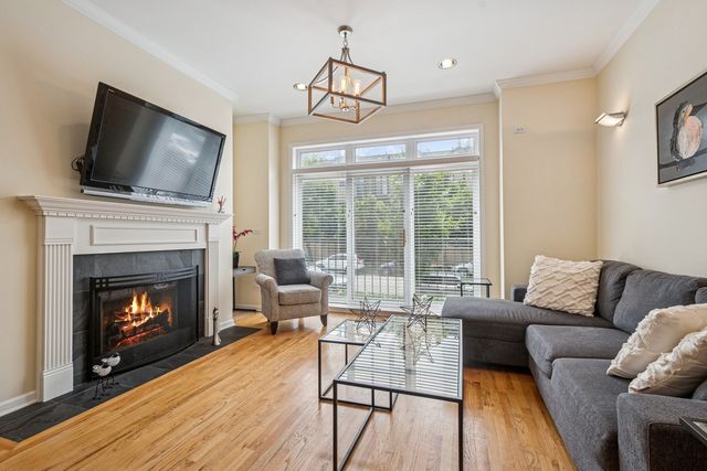 1720 W Diversey Parkway 1, Chicago, IL 60614