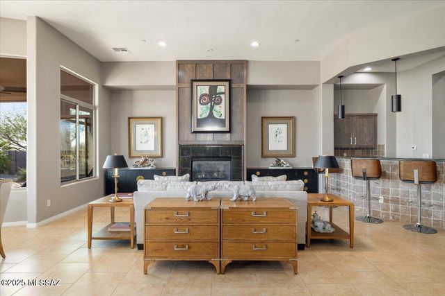 14189 N Silent Ridge Court, Marana, AZ 85658