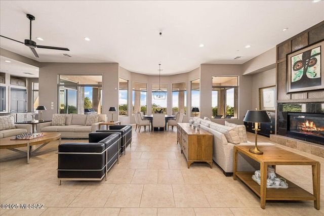 14189 N Silent Ridge Court, Marana, AZ 85658