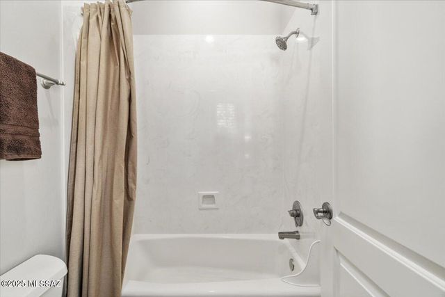 14189 N Silent Ridge Court, Marana, AZ 85658