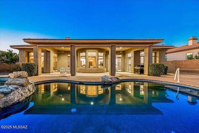 14189 N Silent Ridge Court, Marana, AZ 85658