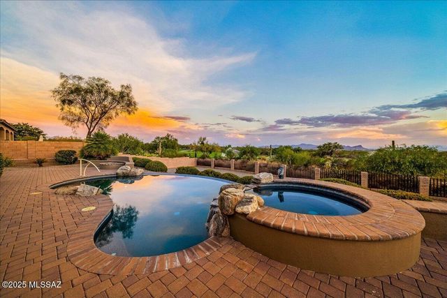 14189 N Silent Ridge Court, Marana, AZ 85658