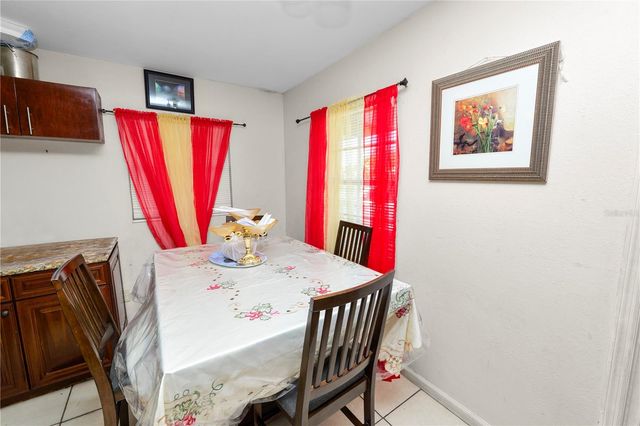 300 AVENUE V NE, Winter Haven, FL 33881