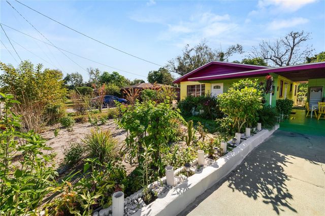 300 AVENUE V NE, Winter Haven, FL 33881