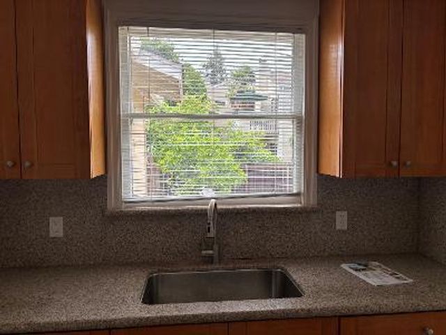 827 Chestnut Street, Redwood City, CA 94063