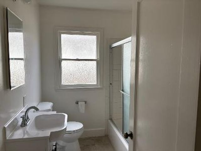 827 Chestnut Street, Redwood City, CA 94063