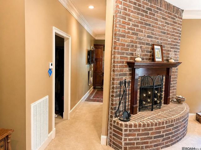 12611 Old Hammond Hwy, Baton Rouge, LA 70816