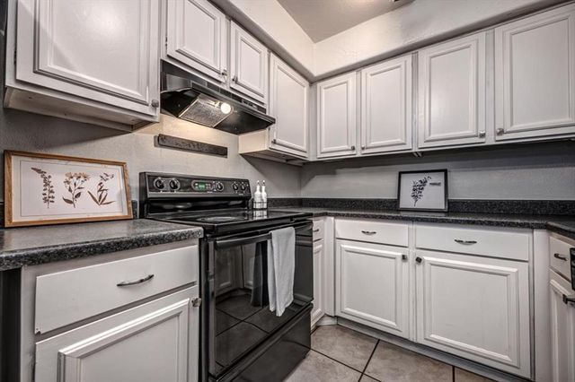 8808 N Rockwell Drive, Oklahoma City, OK 73132