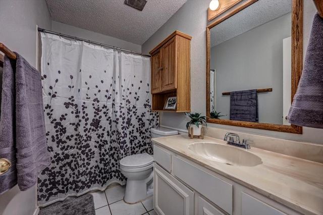 8808 N Rockwell Drive, Oklahoma City, OK 73132