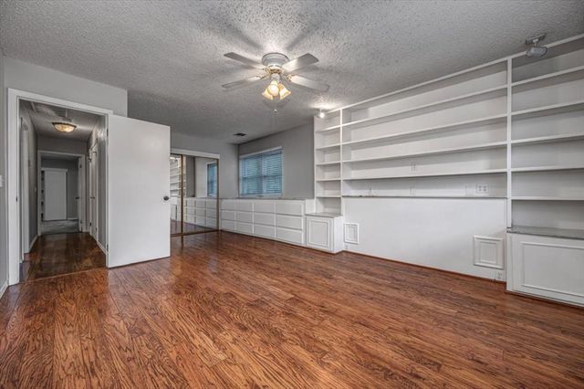 8808 N Rockwell Drive, Oklahoma City, OK 73132