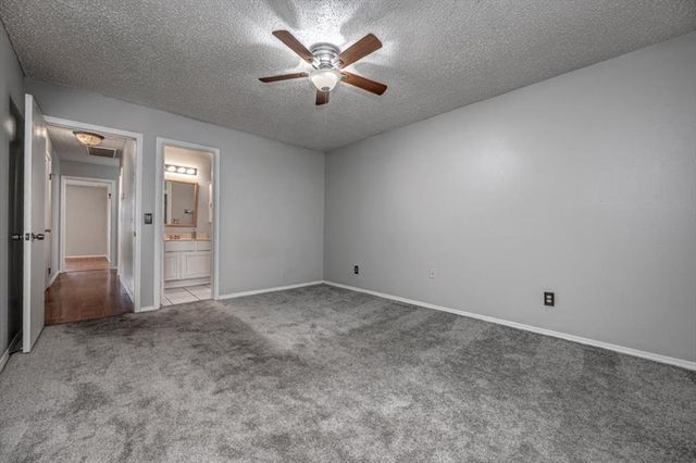 8808 N Rockwell Drive, Oklahoma City, OK 73132