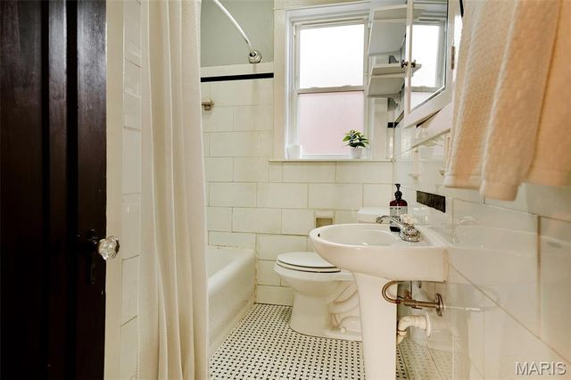 6007 Odell Street, St Louis, MO 63139