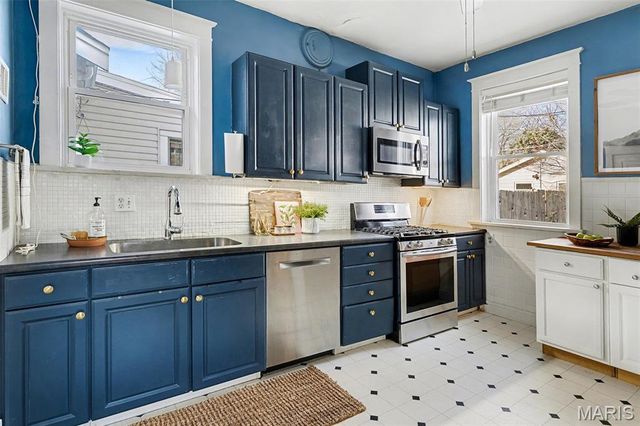 6007 Odell Street, St Louis, MO 63139