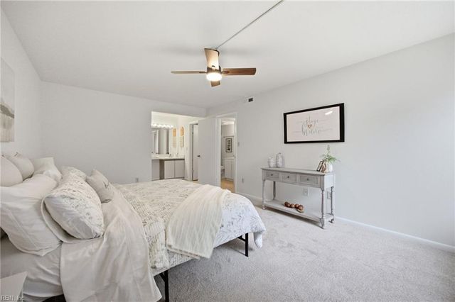 2980 Saint Albans CMN, Virginia Beach, VA 23452