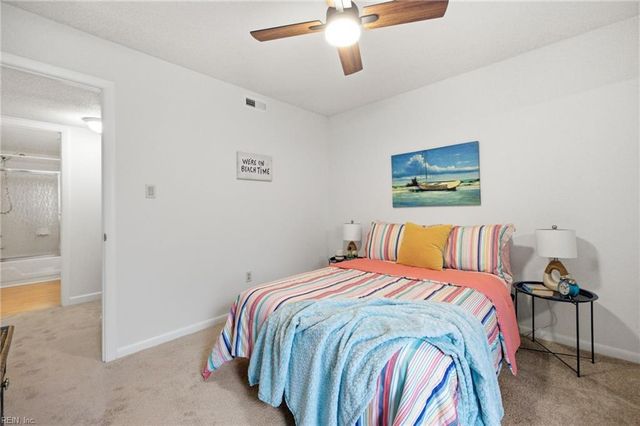 2980 Saint Albans CMN, Virginia Beach, VA 23452