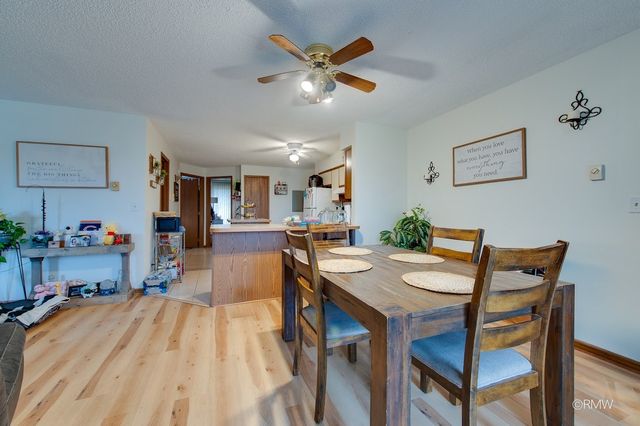 710 N Briar Hill Lane 5, Addison, IL 60101