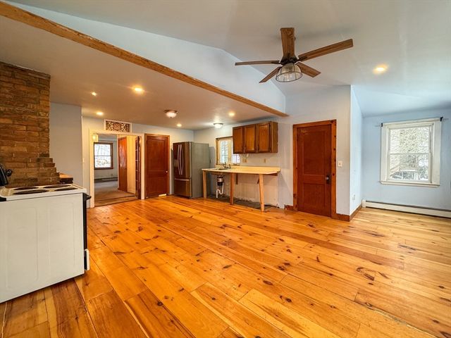 111 Mason St, Salem, MA 01970