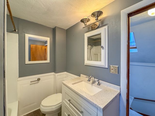 111 Mason St, Salem, MA 01970