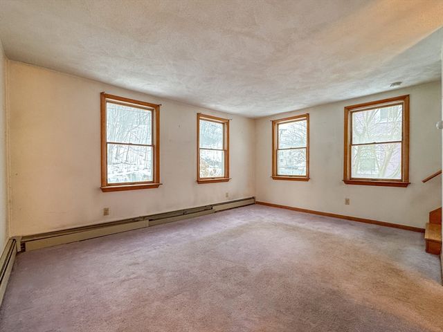 111 Mason St, Salem, MA 01970