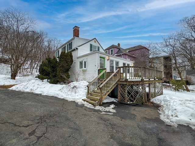 111 Mason St, Salem, MA 01970