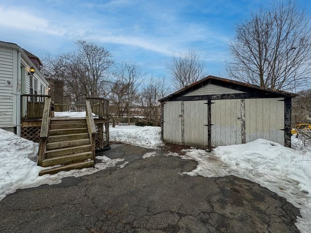 111 Mason St, Salem, MA 01970