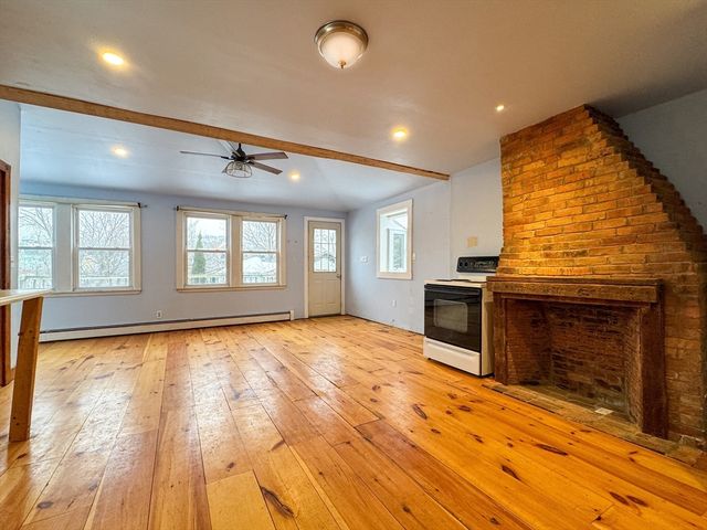 111 Mason St, Salem, MA 01970