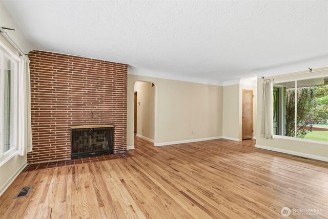 2944 Madrona Drive, Longview, WA 98632