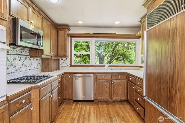 2944 Madrona Drive, Longview, WA 98632