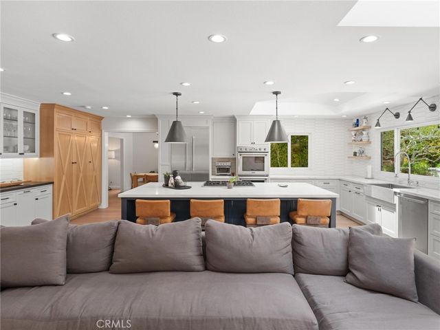 2600 Via Pacheco, Palos Verdes Estates, CA 90274