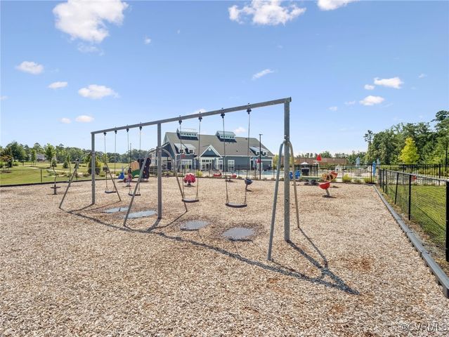 6001 Banyan Ln, Chesterfield, VA 23234