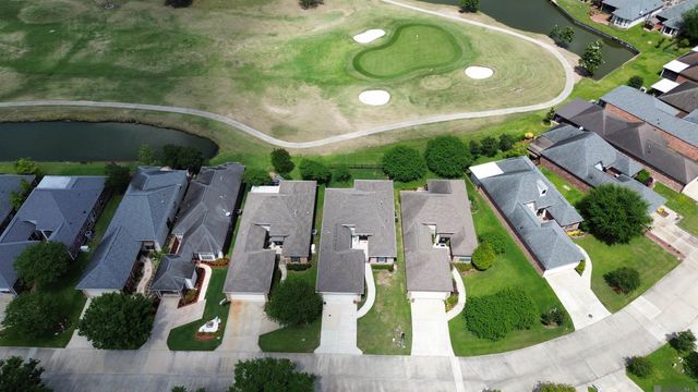 5351 Courtyard Dr, Gonzales, LA 70737