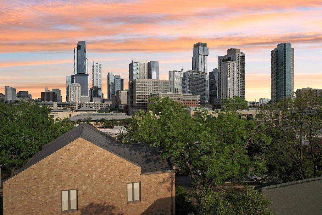 1106 W 6th ST 210, Austin, TX 78703
