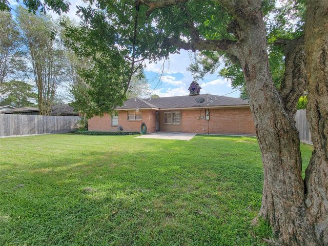 5442 Kinglet Street, Houston, TX 77096