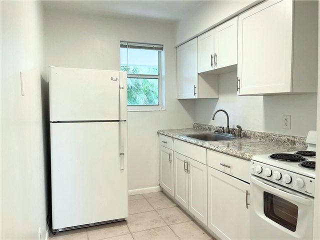 1620 NE 20th Avenue, Fort Lauderdale, FL 33305